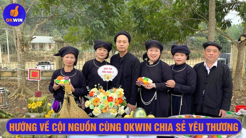 Okwin thăm hỏi và trao tặng quà cho bà con 